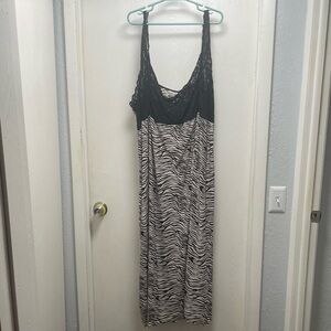 🌷Plus Size 5X Vintage Intimate Promise Zebra Print Nightgown🌷
